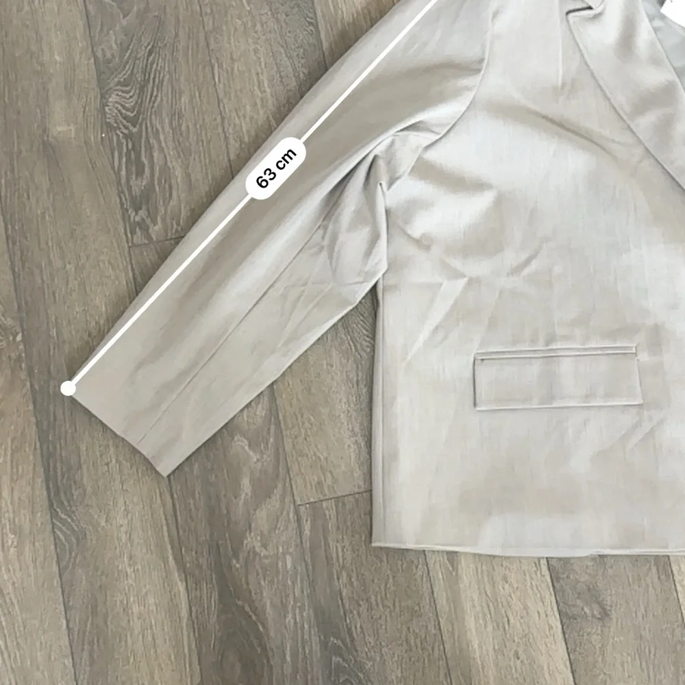 The Drop by Amazon Women's Beige Double-Breasted Blazer - Picture 11 of 11